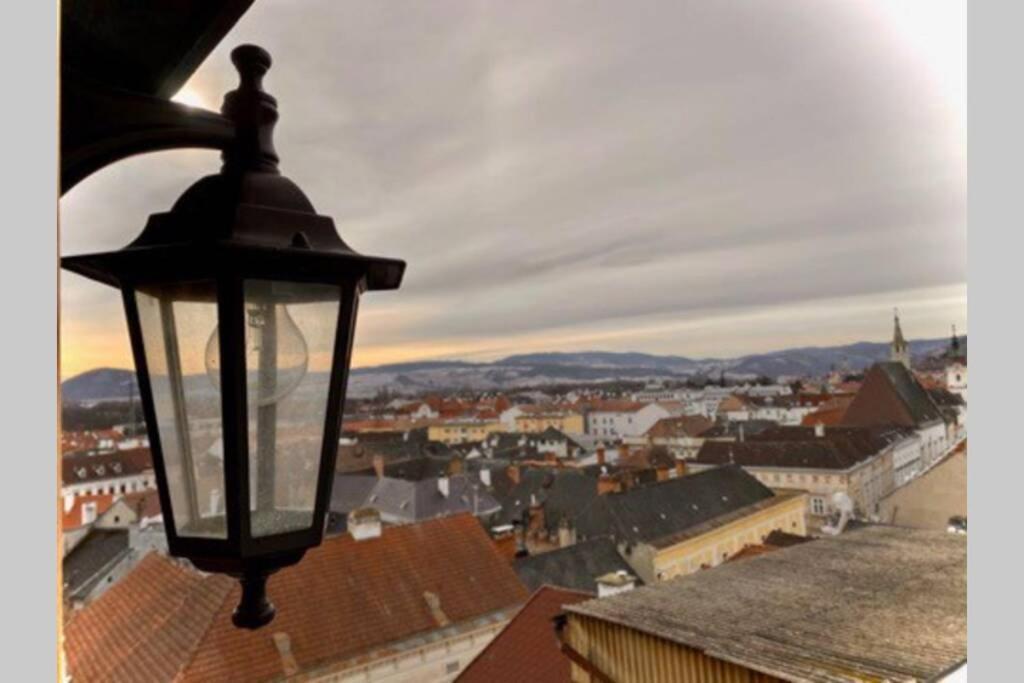 Terrassen Appartement Ueber Den Daechern Von Krems المظهر الخارجي الصورة